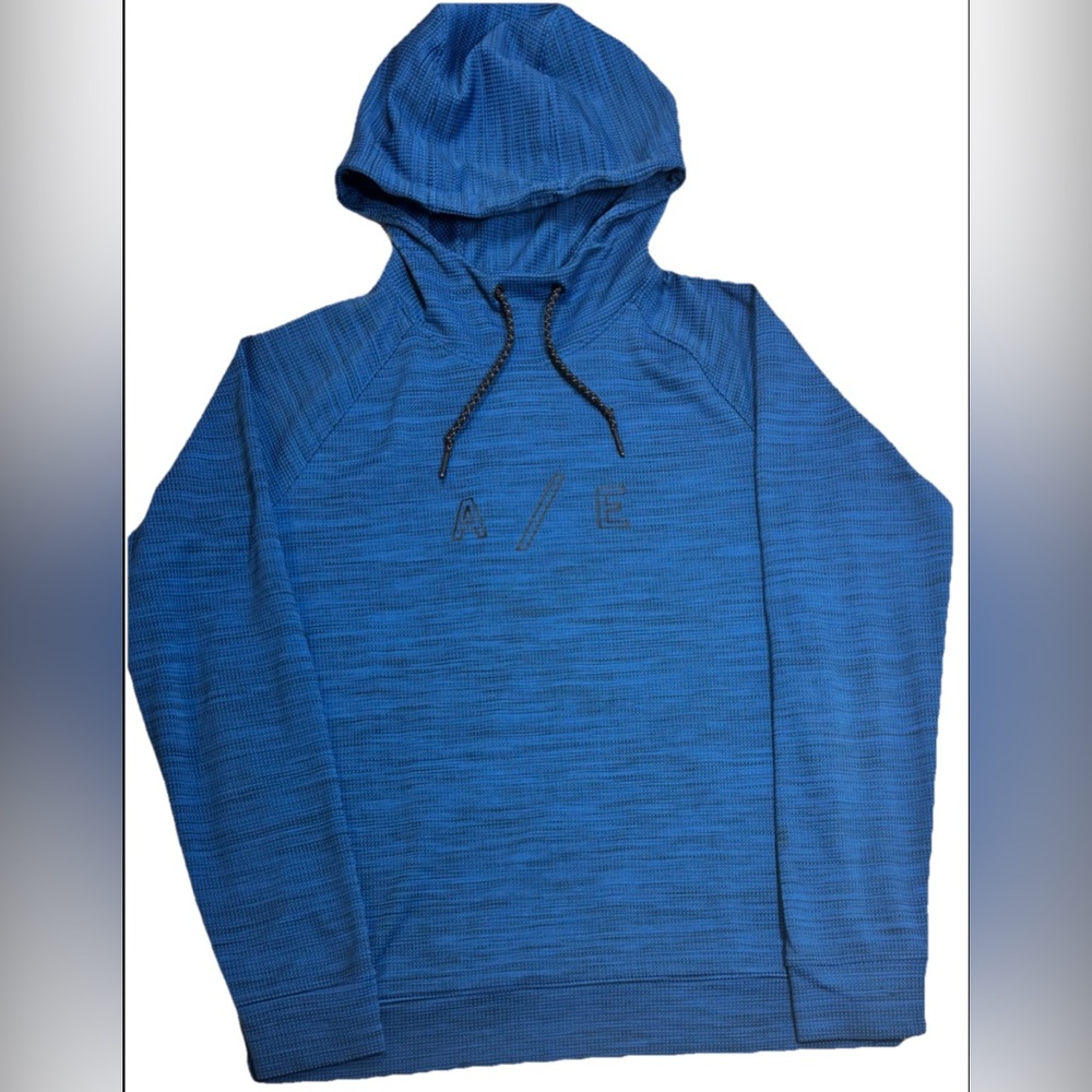 American Eagle M men’s AE Active hoodie,soft stretch knit with bold A/E graphic.